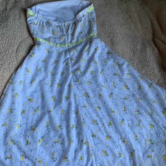 JTB White floral embroidered spring dress! - Picture 4 of 8